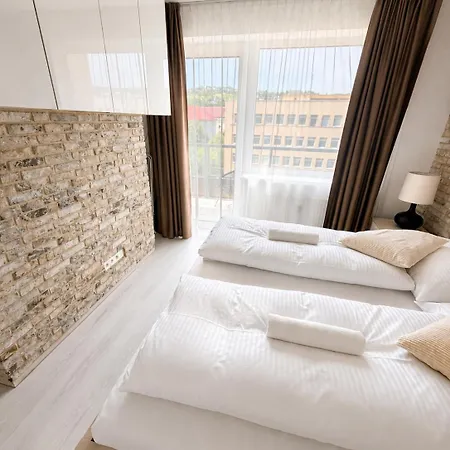 아파트 Lam Brick - Parking Free - Ac - Terrace 브라티슬라바
